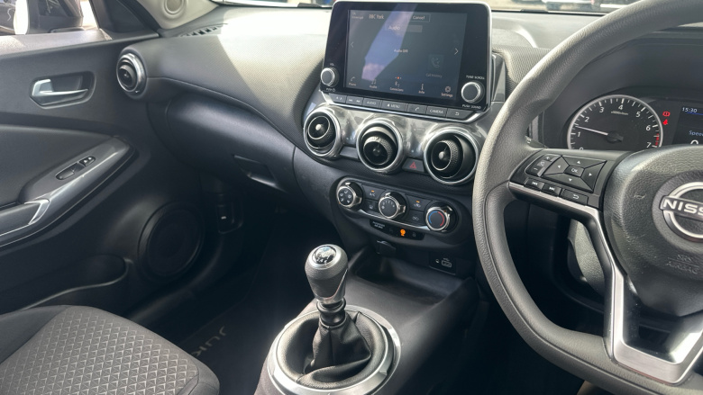 Nissan Juke 1.0 DiG-T 114 Acenta 5dr Petrol Hatchback